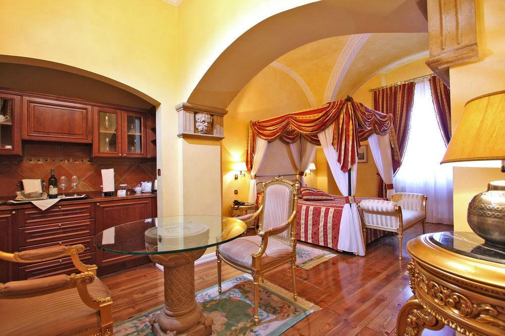 Alchymist Nosticova Palace Hotel 5*