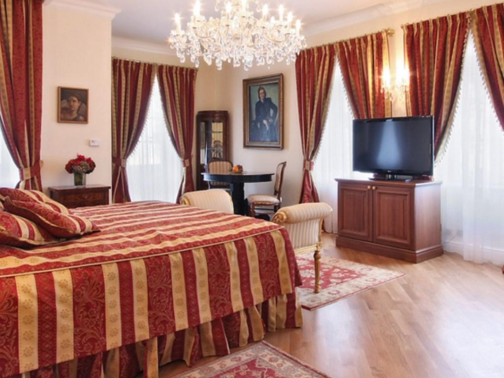 Alchymist Nosticova Palace Hotel 5*